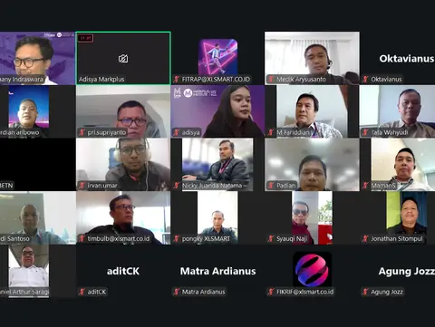 Peserta sesi online XLSMART di video call